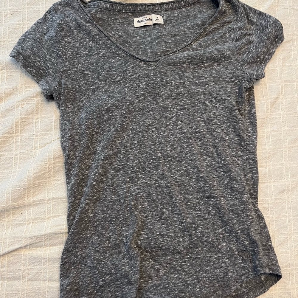 American Eagle Outfitters Kids Gray V-Neck Top